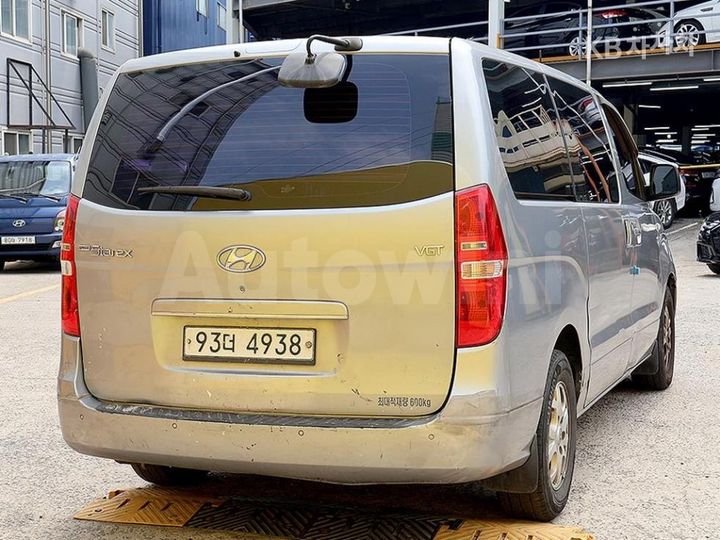 Hyundai Starex 2015 — 4
