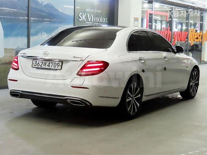 Mercedes Benz E Class 2019 — 4