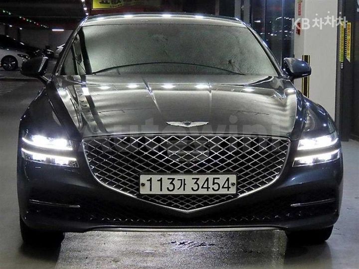 Genesis G80 2021 KMTGB41CDMU042377 — 2