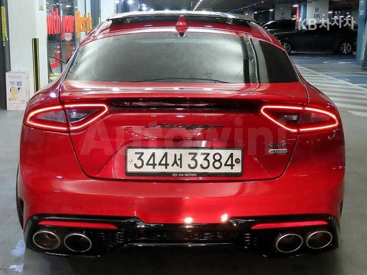 Kia Stinger 2018 — 5