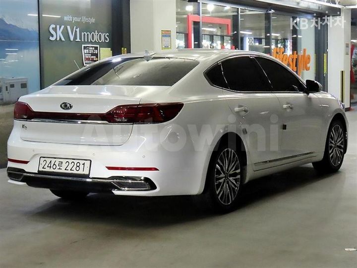 Kia K7 2021 KNALC41BBMA241484 — 4