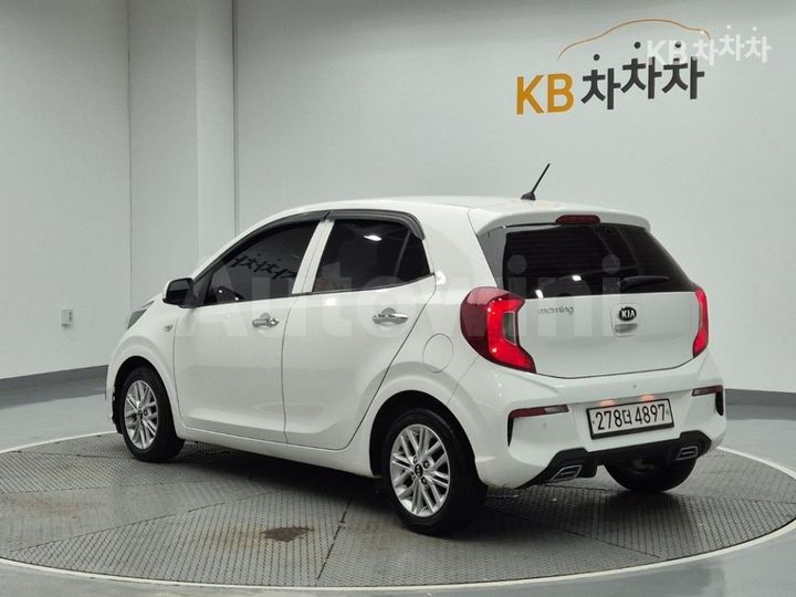 Kia Morning 2021 KNAB6518BMT782862 — 2