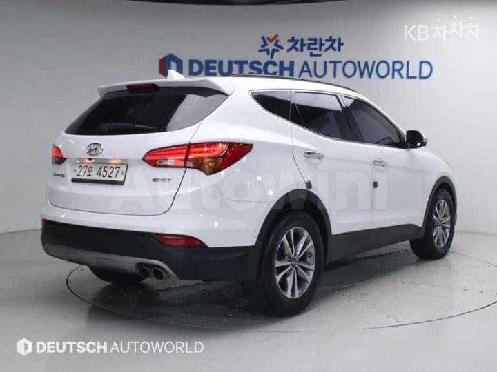 Hyundai SantaFe 2015 — 2