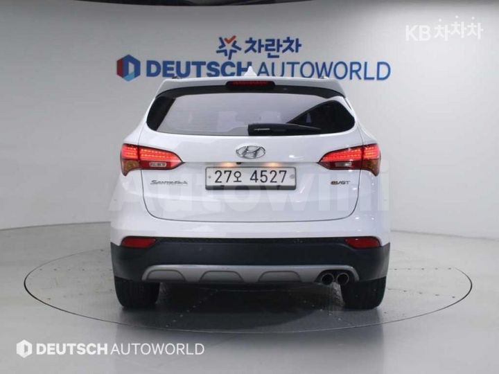 Hyundai SantaFe 2015 — 4