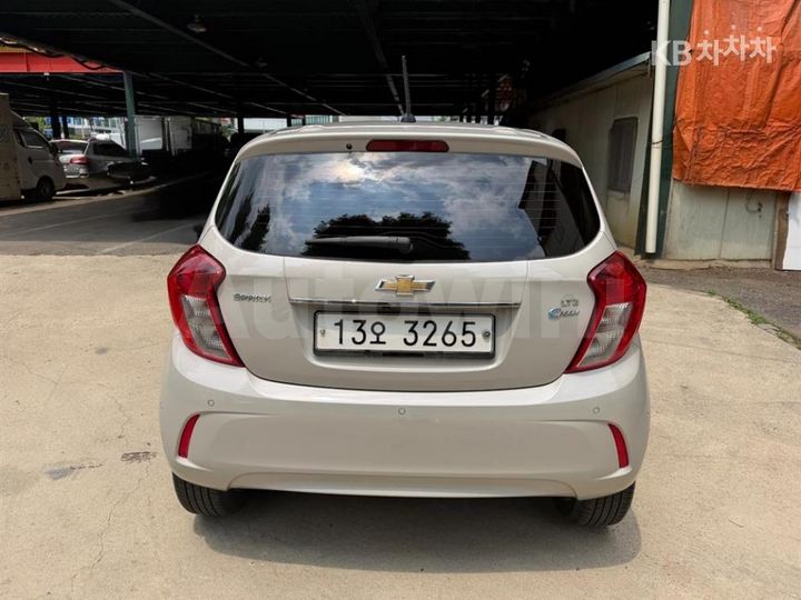 Chevrolet Spark 2017 KLYDC487DHC836387 — 4