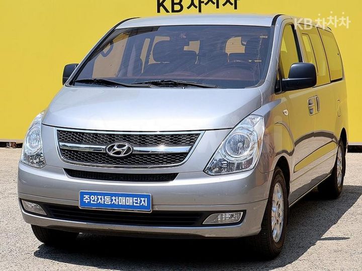 Hyundai Starex 2015 KMJWA37KBFU697872 — 2