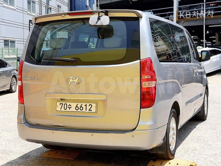 Hyundai Starex 2015 KMJWA37KBFU697872 — 4