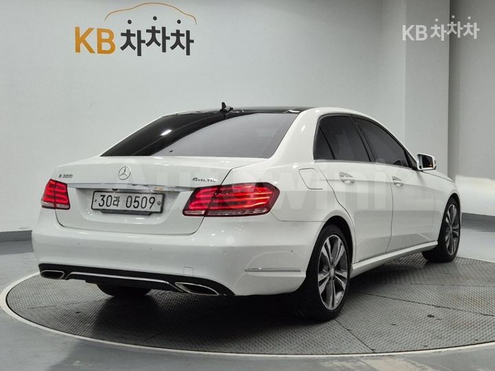 Mercedes-Benz E Class 2016 WDDHF8BB6GB237773 — 3