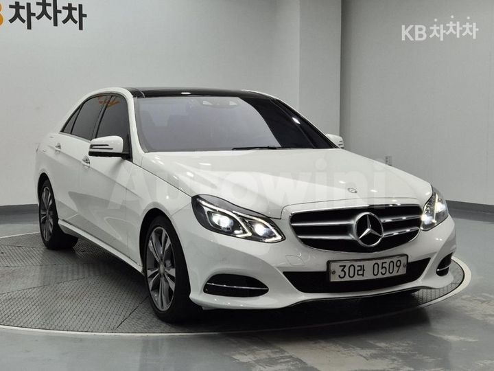 Mercedes-Benz E Class 2016 WDDHF8BB6GB237773 — 4