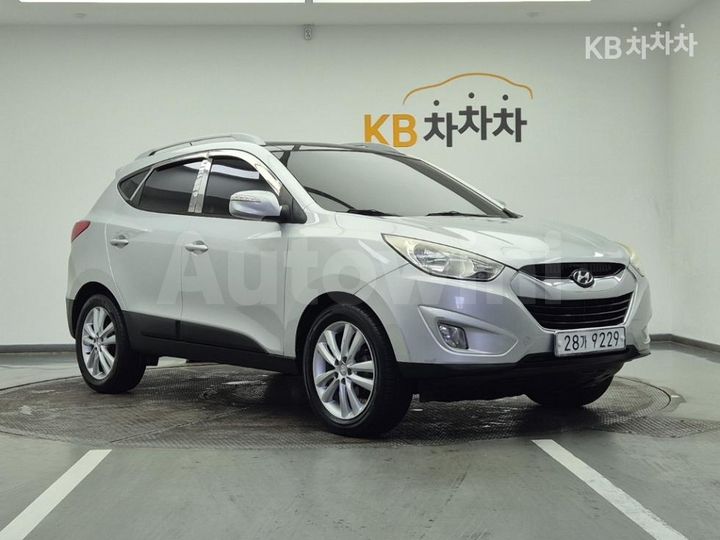 Hyundai Tucson 2011 — 2