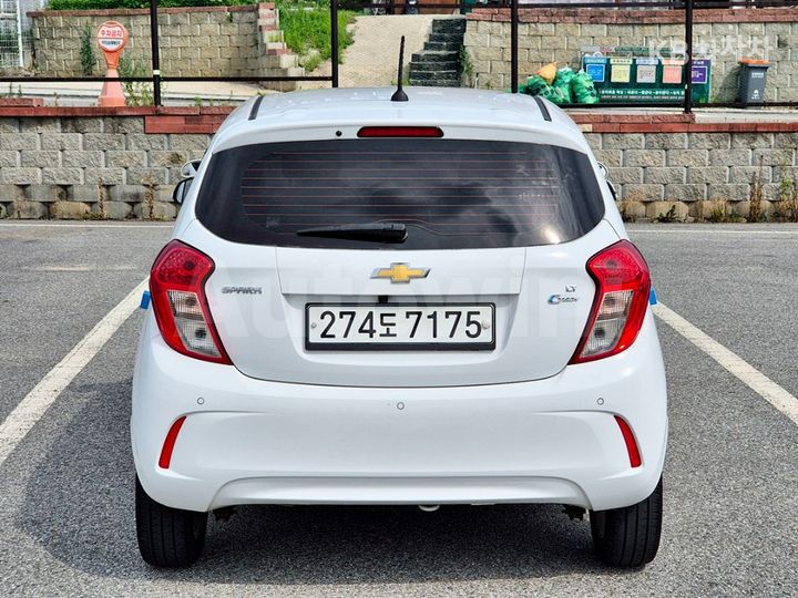 Chevrolet Spark 2017 KLYDC487DHC210427 — 5