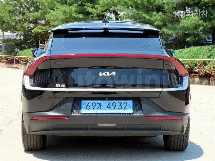 Kia EV6 2022 — 4