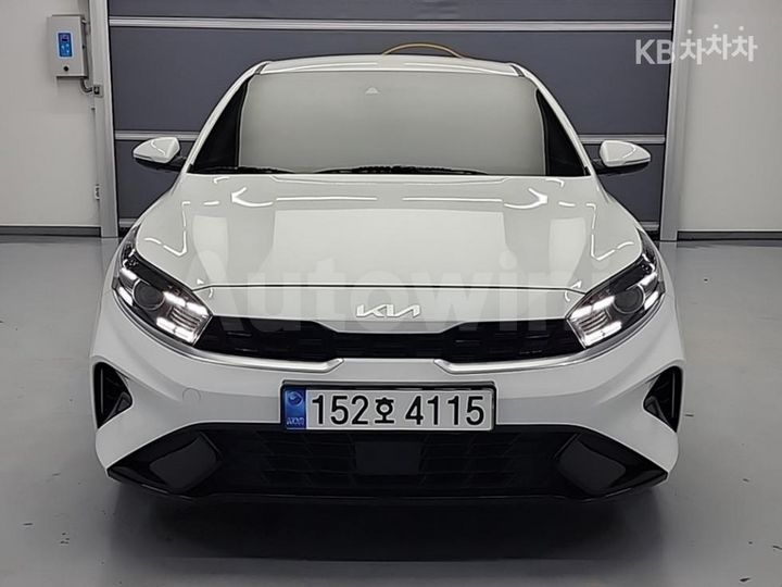 Kia K3 2022 KNAF241BENA947882 — 2