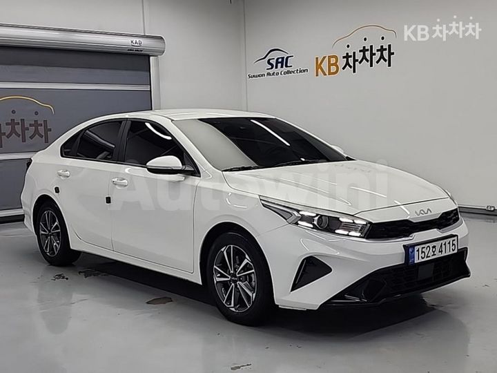 Kia K3 2022 KNAF241BENA947882 — 4