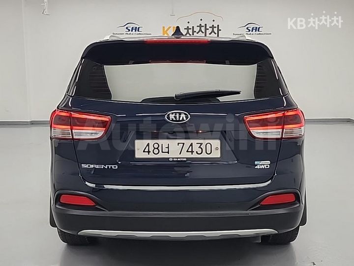 Kia Sorento 2017 KNAPH81ADHA354055 — 3