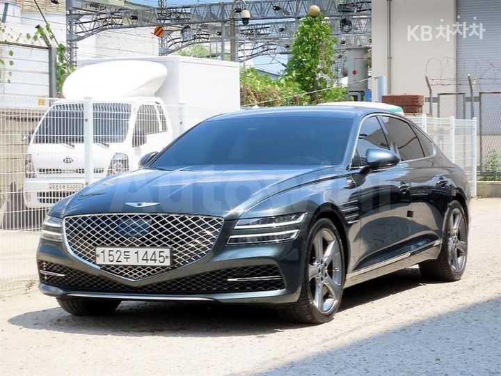 Genesis G80 2021 KMTGB41CDMU001701 — 2