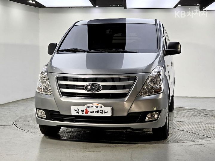 Hyundai Starex 2017 — 2