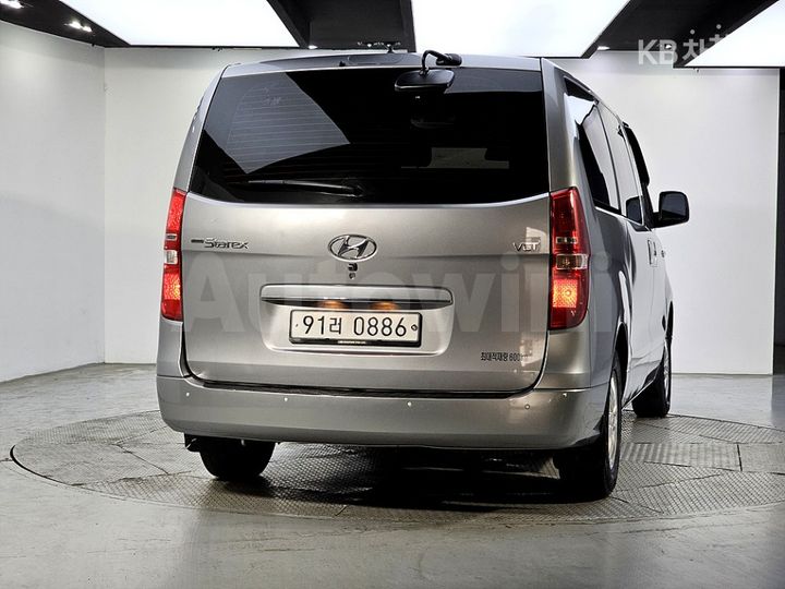 Hyundai Starex 2017 — 3