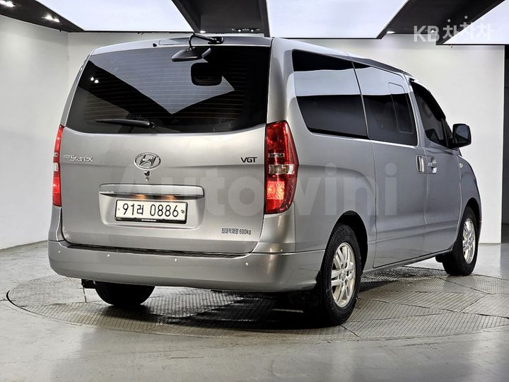 Hyundai Starex 2017 — 4