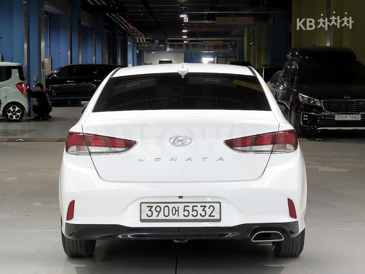 Hyundai Sonata 2019 KMHE341DBKA492866 — 3