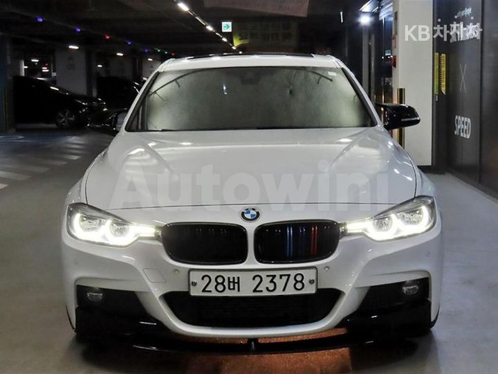 BMW 3 Series 2017 WBA8C5105HK854713 — 2