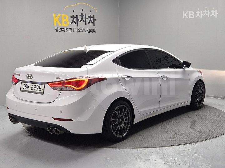 Hyundai Avante 2015 KMHDG41DBFU300431 — 4