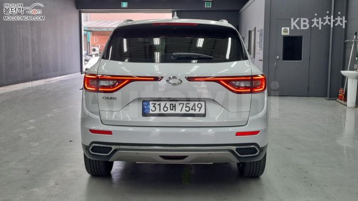 Renault QM6 2023 KNME5C2C9PP085485 — 4