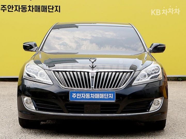 Hyundai Equus