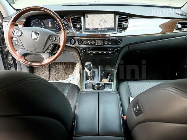 Hyundai Equus