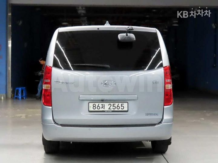 Hyundai Starex 2018 KMFWBX7KBJU990811 — 3
