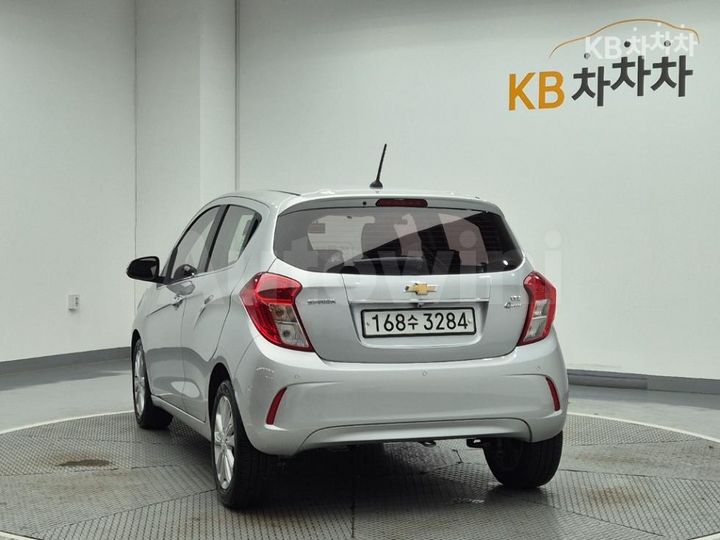 Chevrolet Spark 2017 — 2
