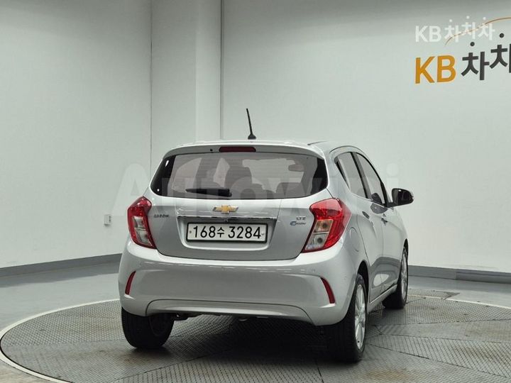 Chevrolet Spark 2017 — 3