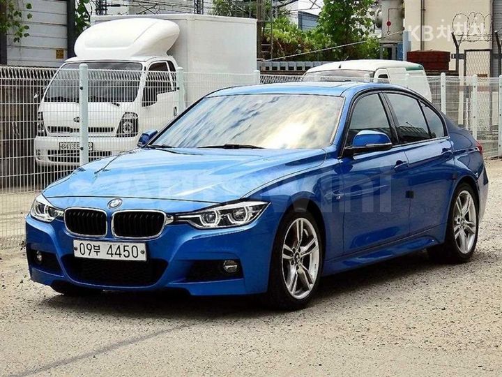 BMW 3 Series 2017 WBA8B9105HK704823 — 2