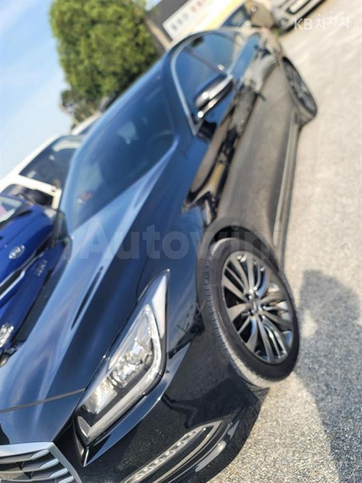 Hyundai Genesis 2016 KMHGM41DDGU175207 — 2