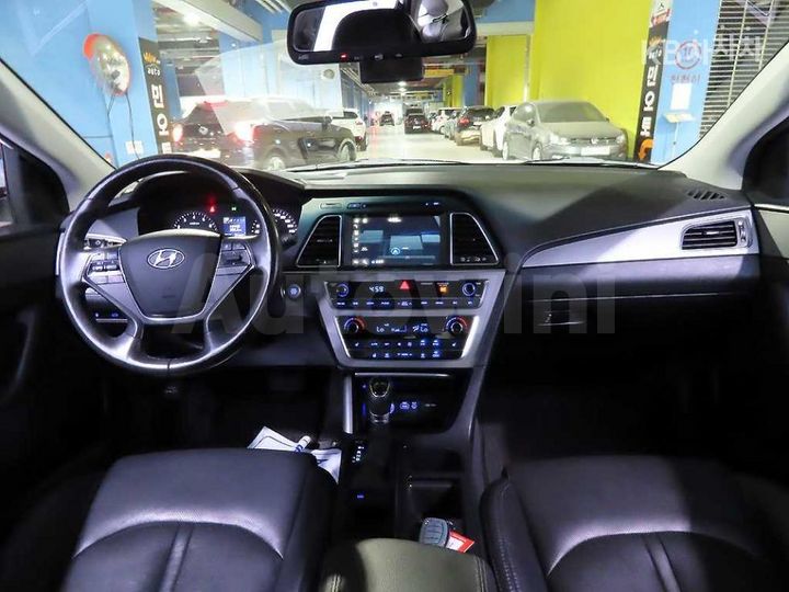 Hyundai Sonata 2017 KMHE341DBHA340765 — 5