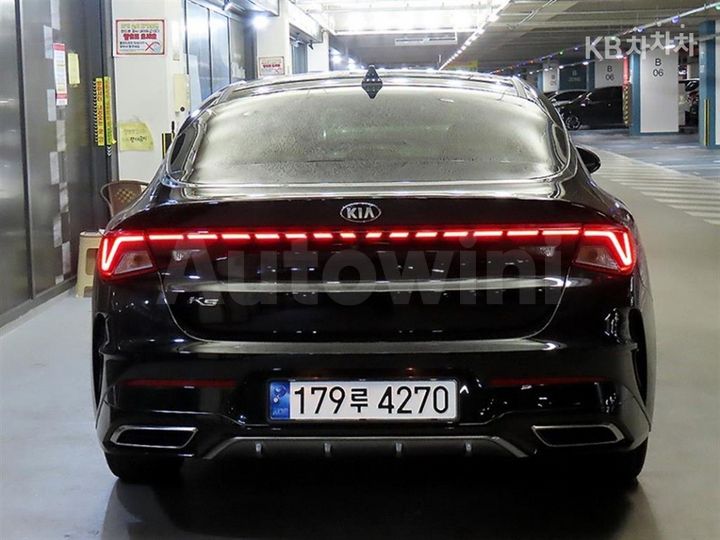 Kia K5 2020 — 5