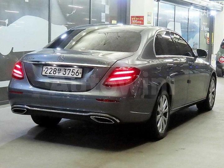 Mercedes-Benz E Class 2020 W1KZF0FB2LA844575 — 4