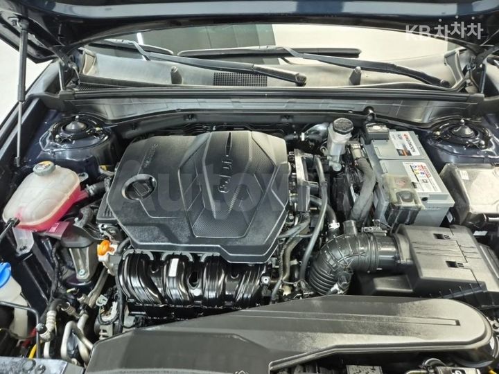 Kia K8 2022 KNAM641BBNA012991 — 5