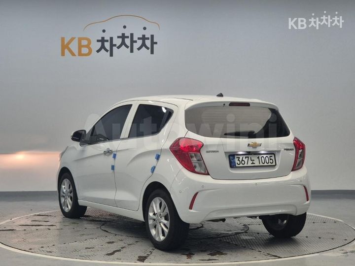 Chevrolet Spark 2021 KLYDC487DMC218593 — 2