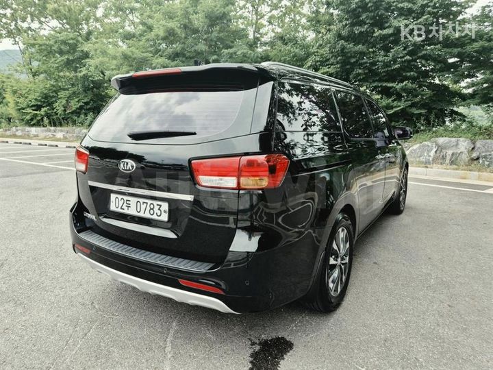 Kia Carnival 2016 KNAMB81ABGS153370 — 4