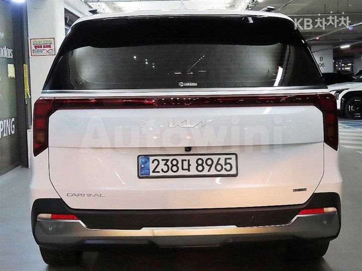 Kia Carnival 2024 KNANC81ABRS006084 — 5