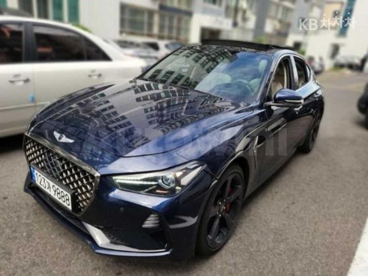 Genesis G70 2019 KMTG341ADKU047181 — 3