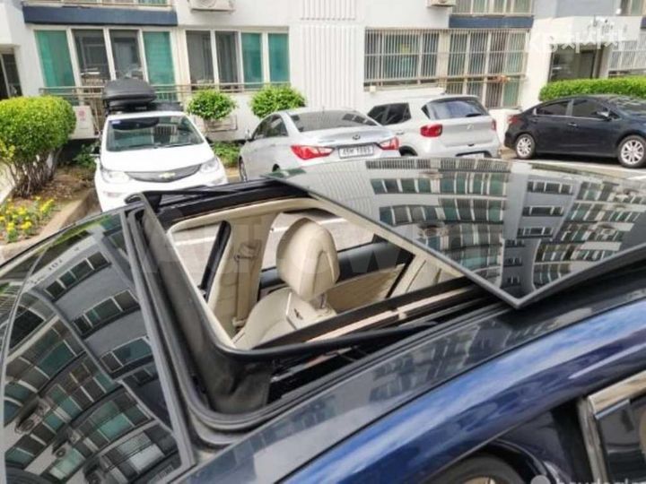 Genesis G70 2019 KMTG341ADKU047181 — 5