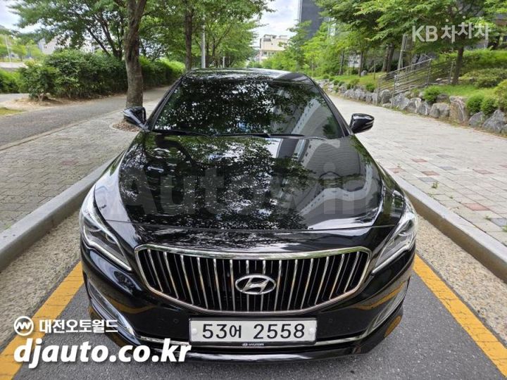 Hyundai Aslan