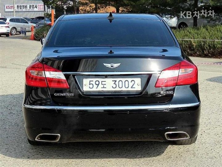 Hyundai Genesis 2013 KMHGE41BBDU206410 — 4