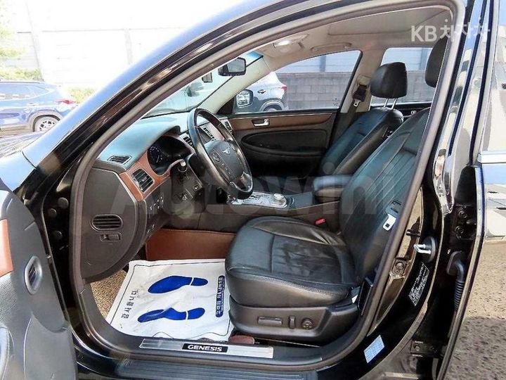 Hyundai Genesis 2013 KMHGE41BBDU206410 — 5