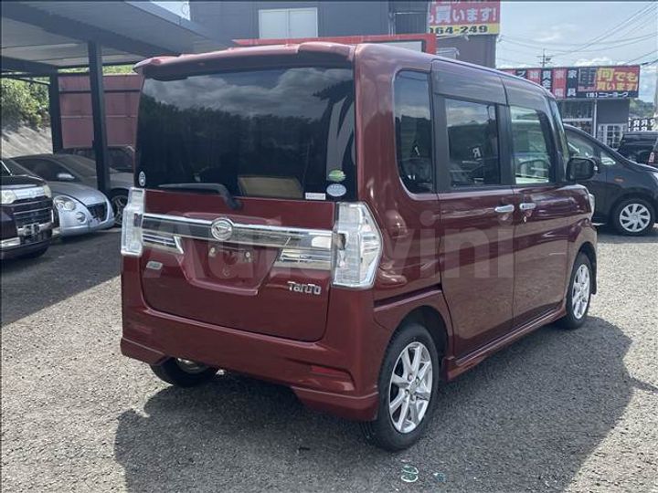 Daihatsu Tanto 2015 — 2