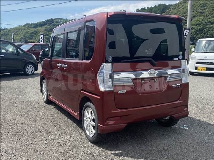 Daihatsu Tanto 2015 — 4