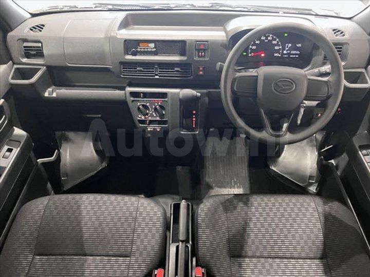 Daihatsu Hijet 2023 — 3