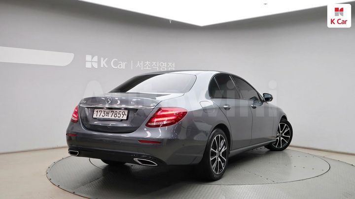 Mercedes Benz E Class 2020 — 2